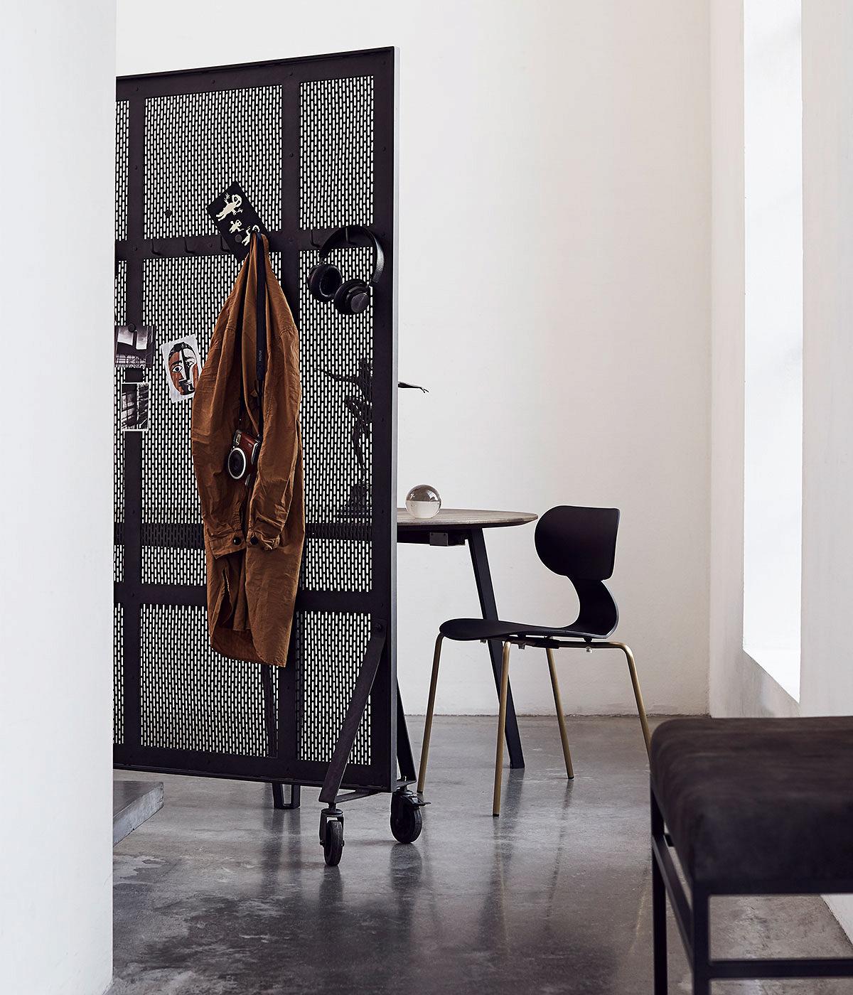 Spisebord Space Smoked Ø120